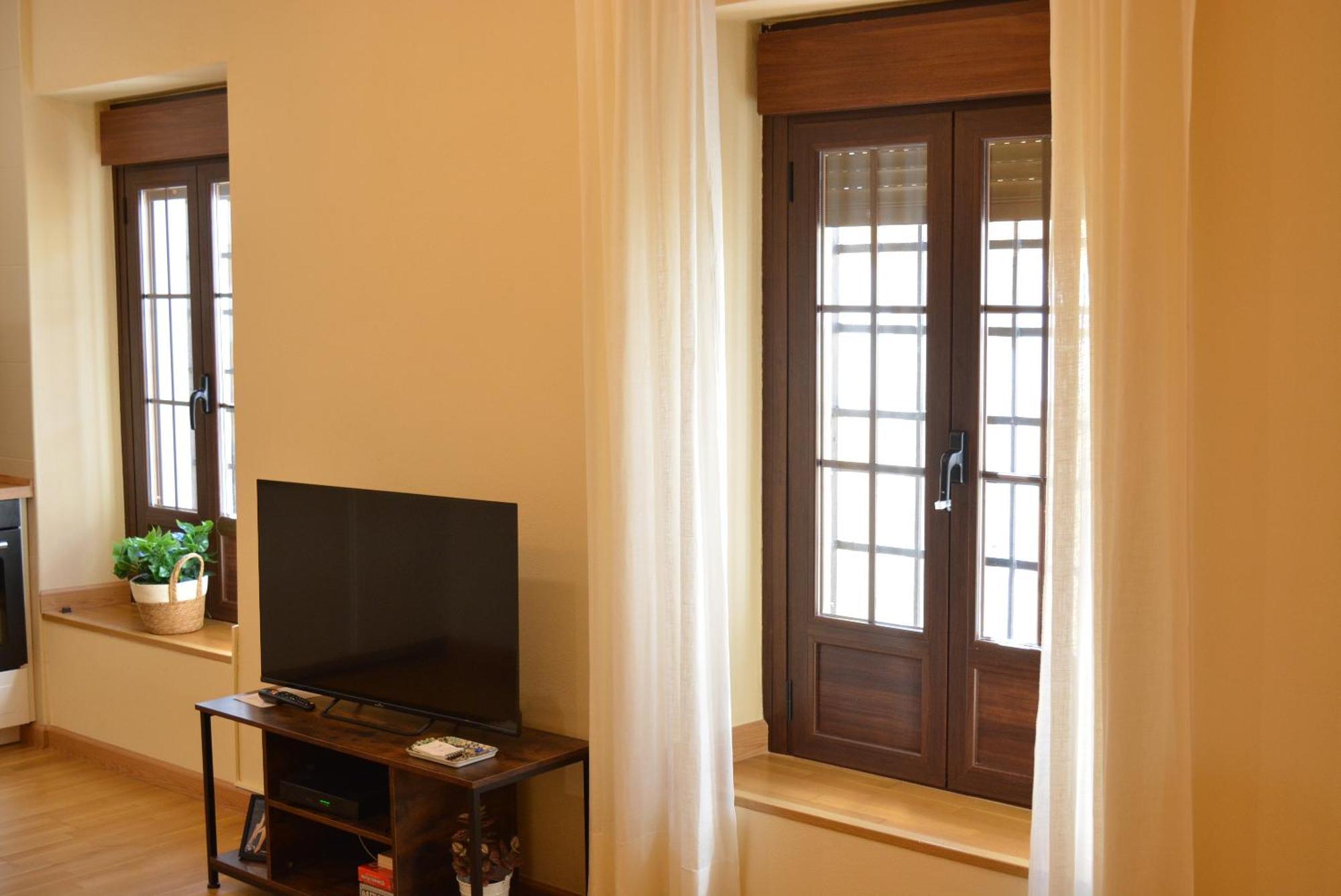 Apartamento Puerta De Cordoba- Exterior Con Balcones Εξωτερικό φωτογραφία